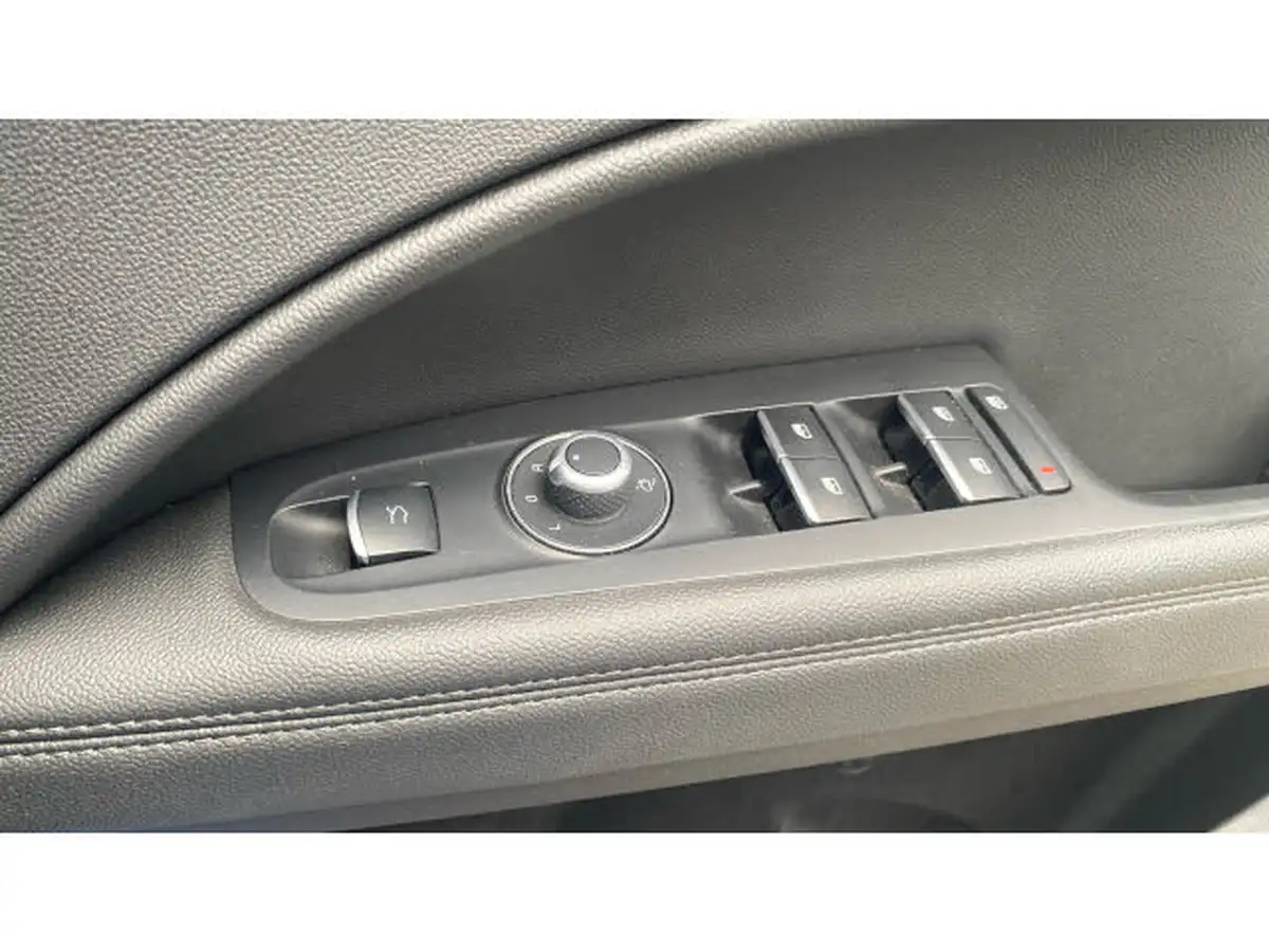 2022-alfa-romeo-stelvio-20-veloce-big-41