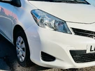 2013-toyota-yaris-small-27