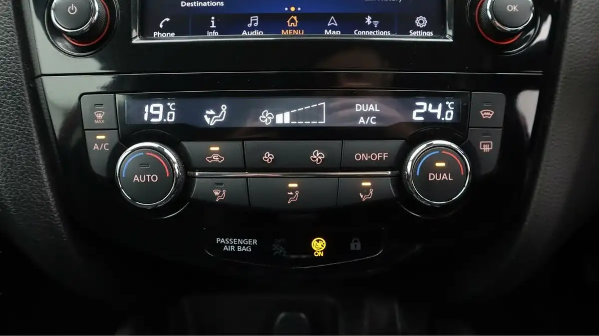 2020-nissan-qashqai-13-dig-t-acenta-premium-140ps-big-12