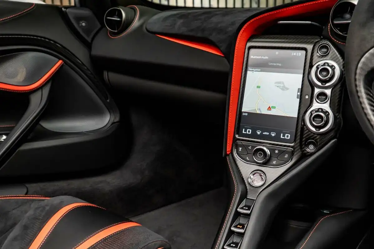 2020-mclaren-720s-40-720bhp-coupe-dct-big-24