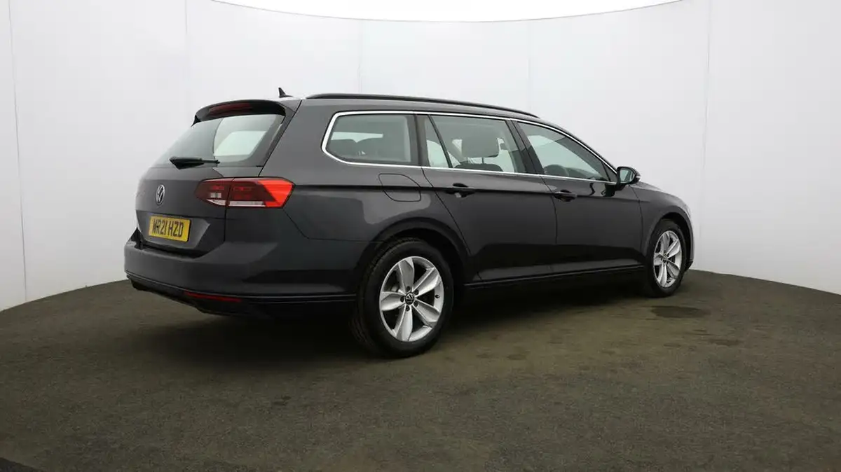 2021-volkswagen-passat-20tdi-se-nav-150ps-estate-5d-big-55