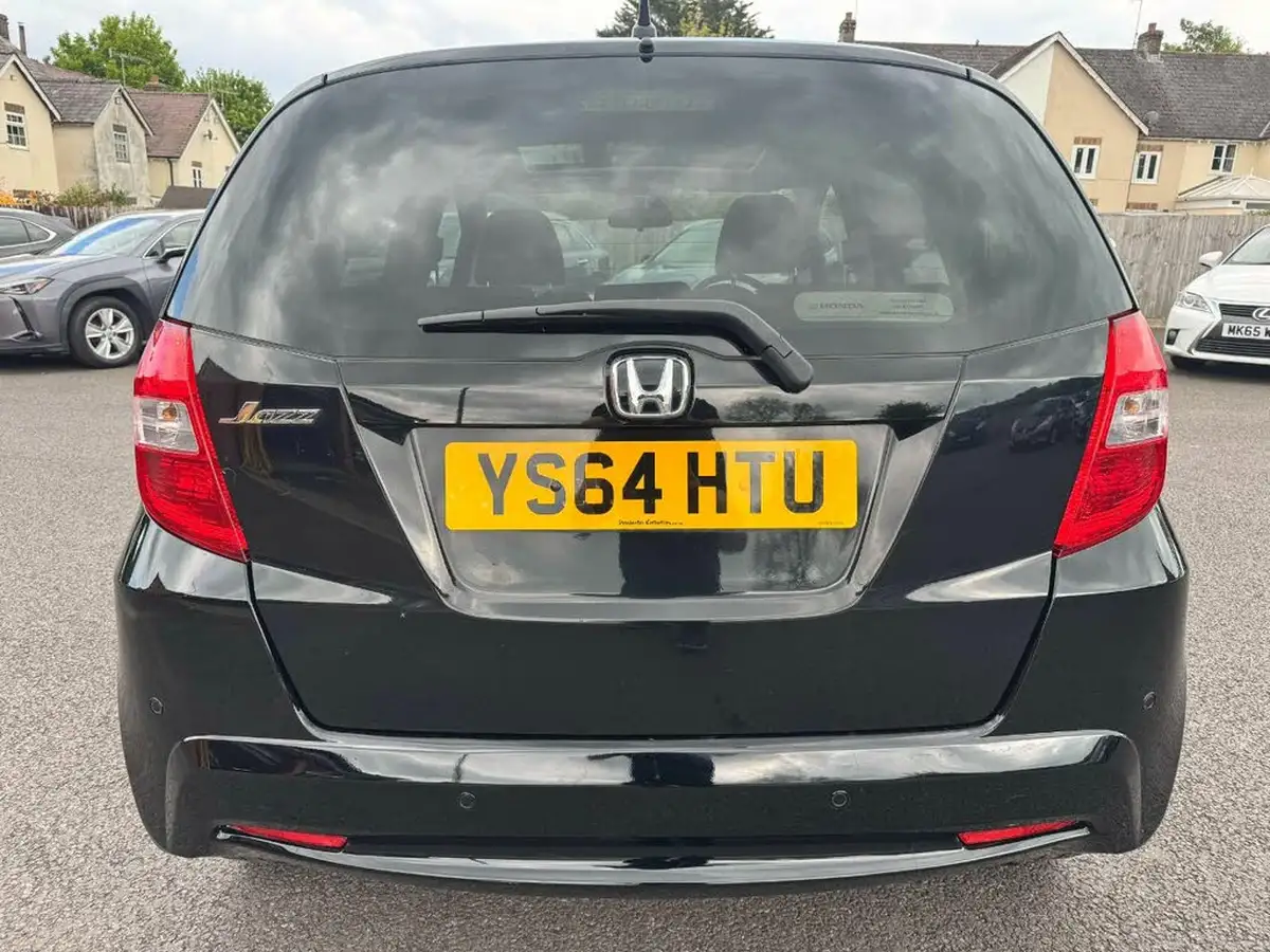 2014-honda-jazz-14-exl-cvt-big-4