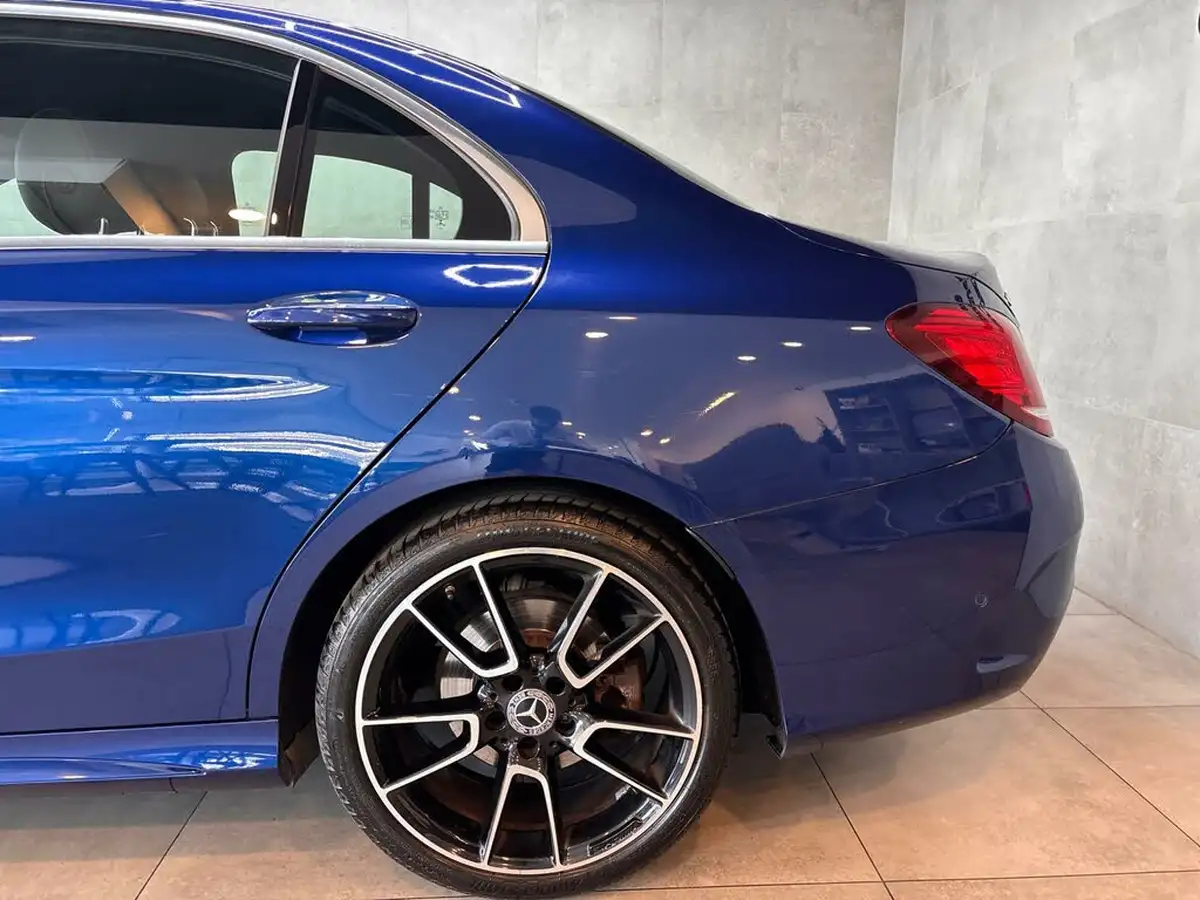 2018-mercedes-benz-c-class-15-c200-amg-line-ss-saloon-4d-big-11