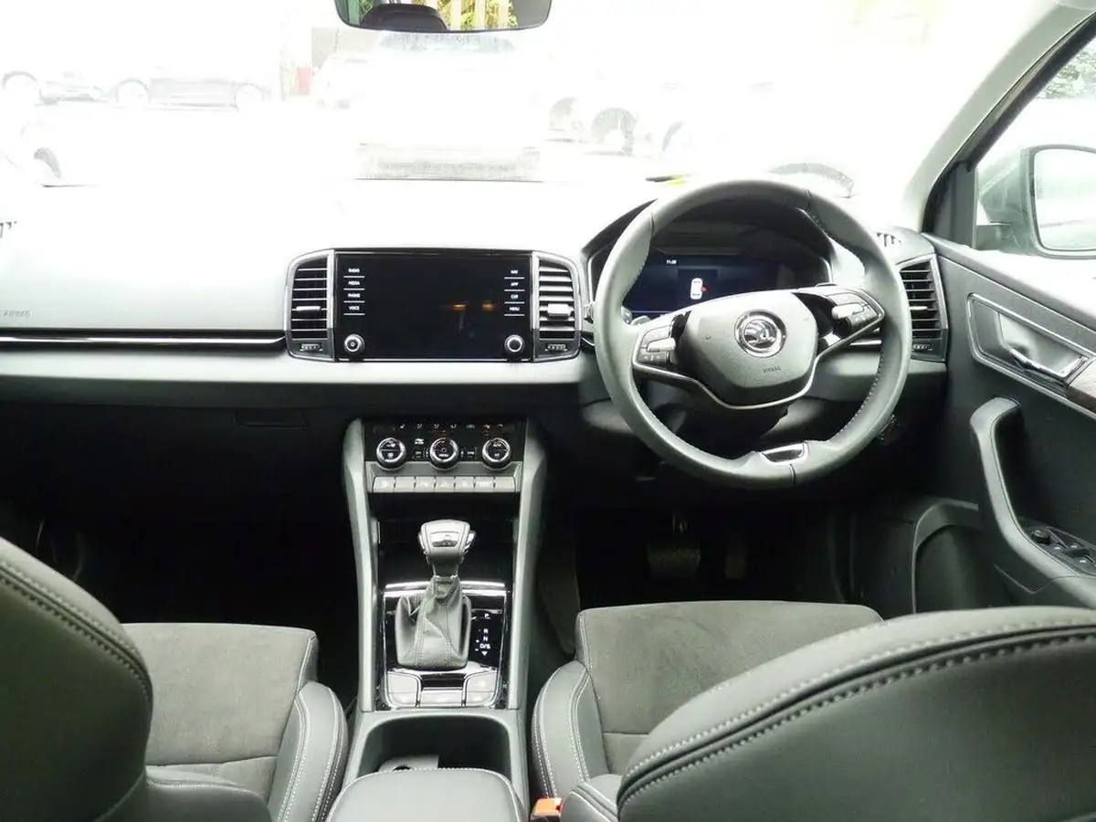 2024-skoda-karoq-15-tsi-se-l-dsg-big-3