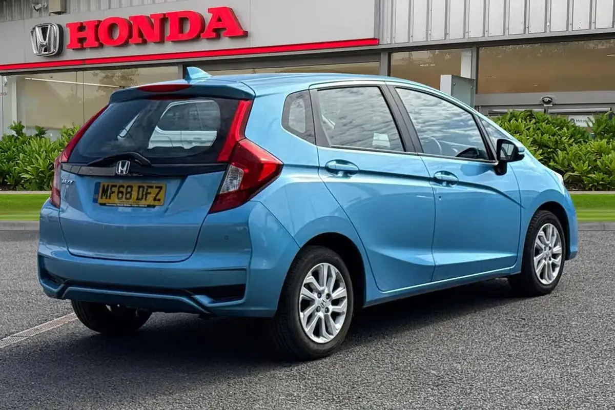 2018-honda-jazz-13-i-vtec-se-cvt-big-7