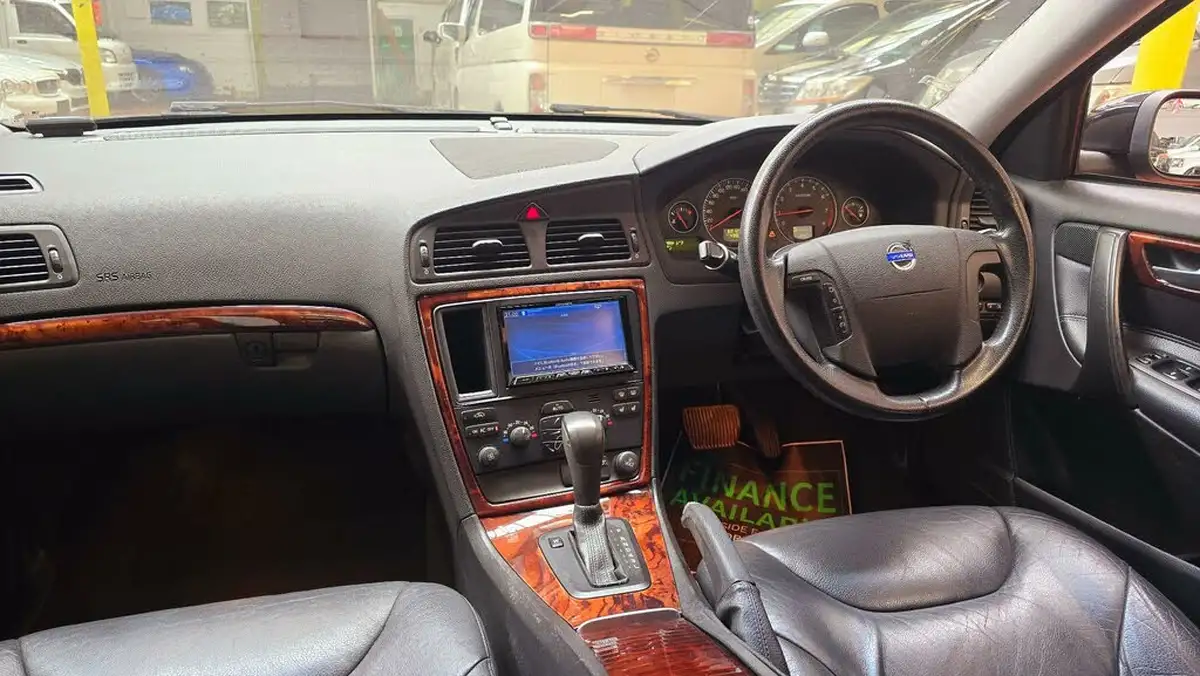 2007-volvo-v70-big-3