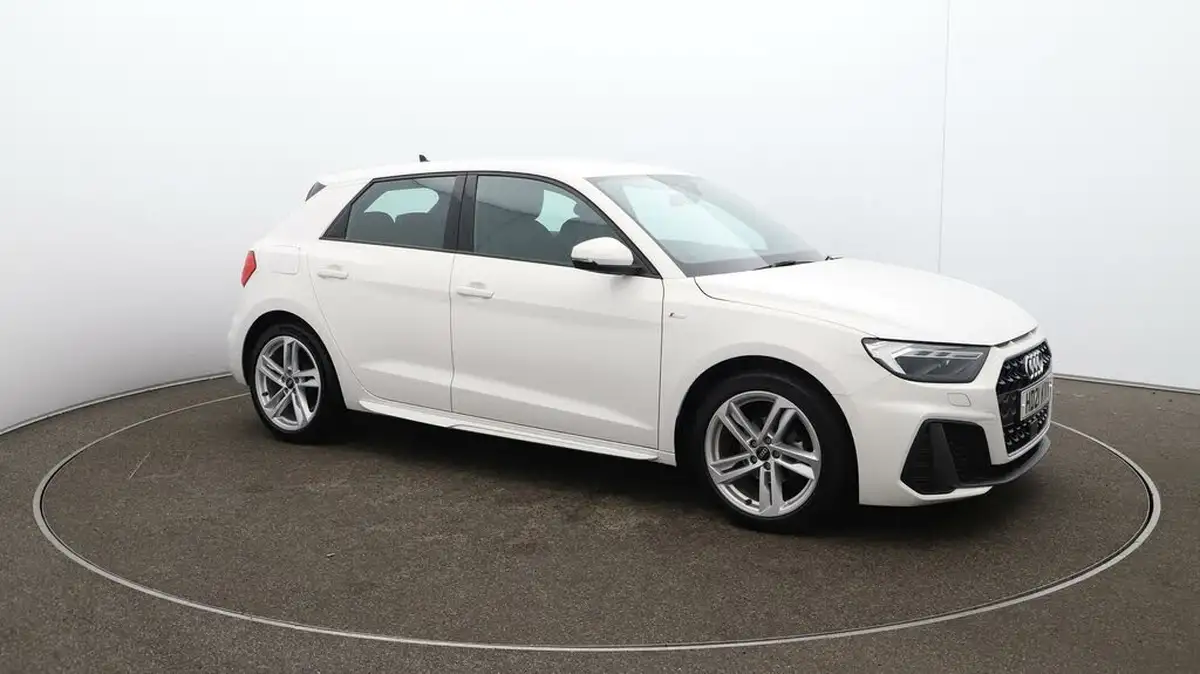 2021-audi-a1-10-25-tfsi-s-line-big-47