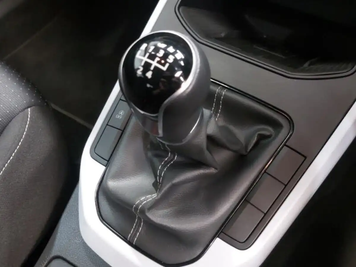 2022-seat-arona-10-tsi-evo-se-technology-big-11