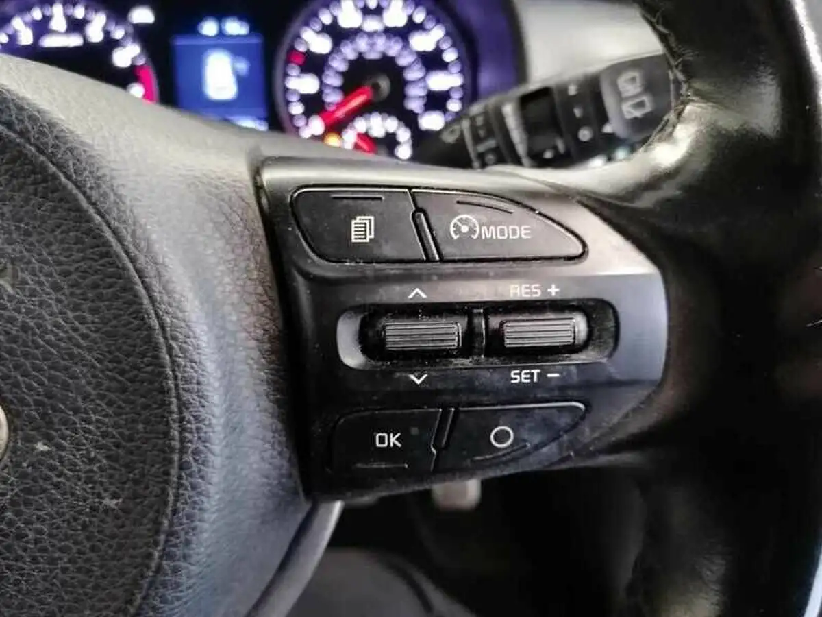 2019-kia-stonic-10-t-gdi-4-big-21