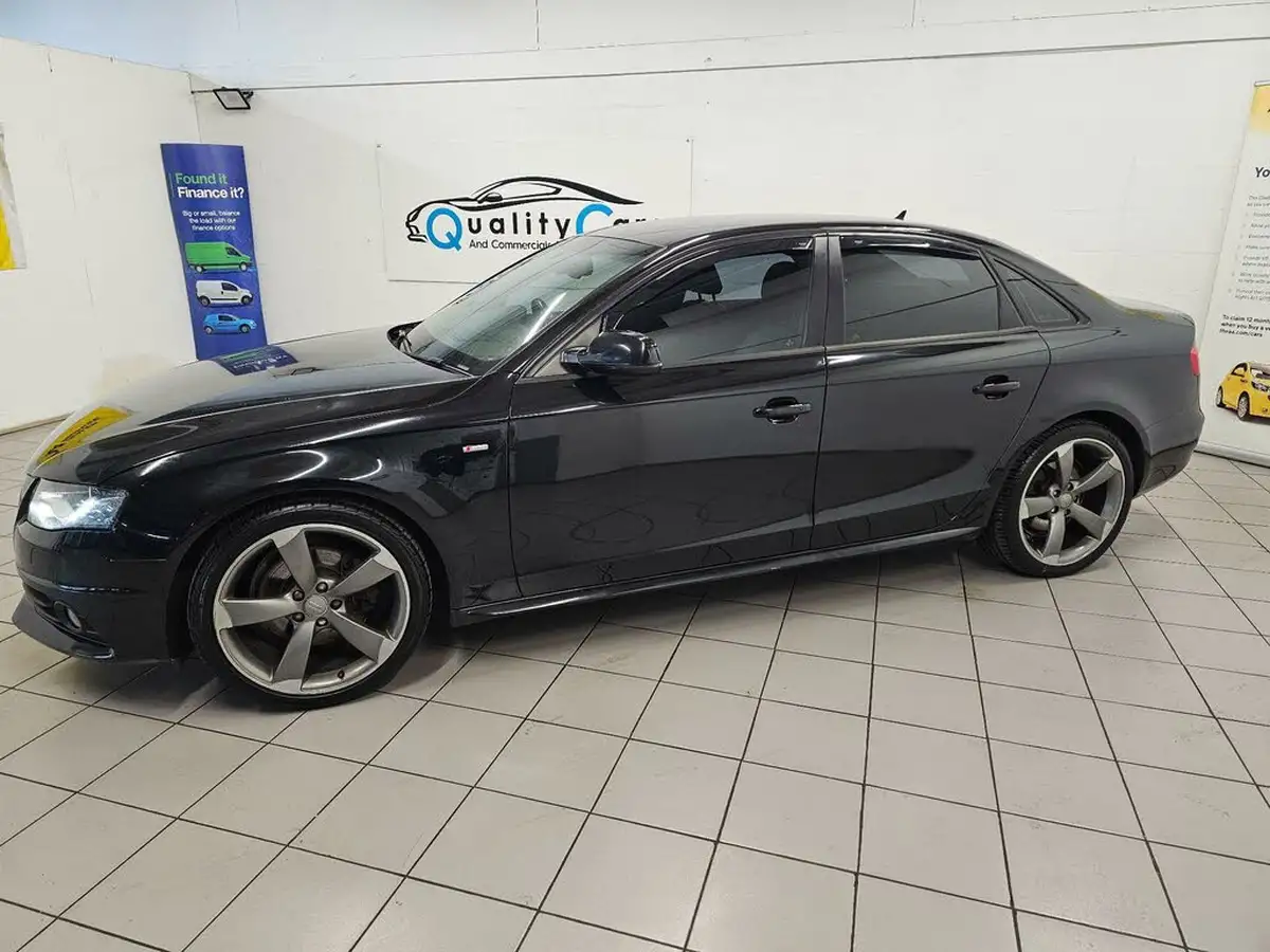 2012-audi-a4-20td-black-edition-143ps-multitronic-big-8