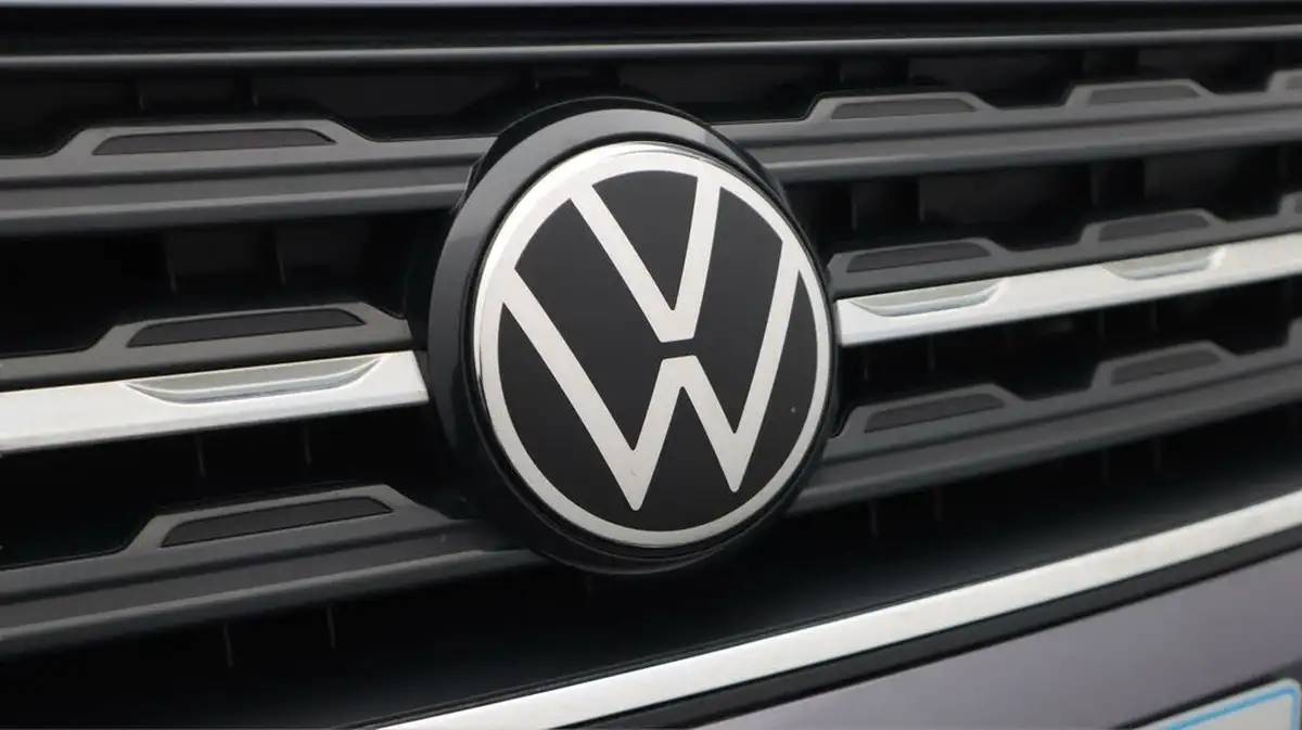 2021-volkswagen-t-cross-big-20