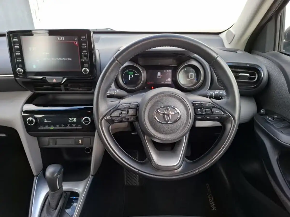 2022-toyota-yaris-cross-15-vvt-i-icon-big-6