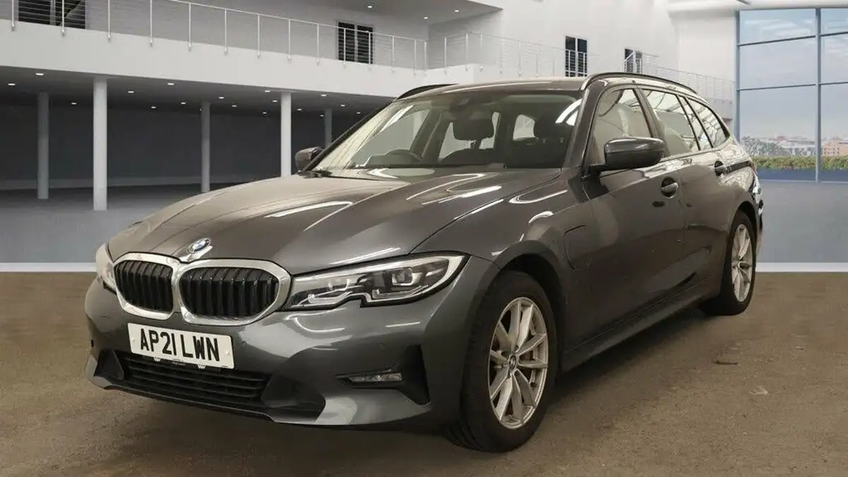2021-bmw-3-series-20-330e-se-pro-touring-5d-big-1