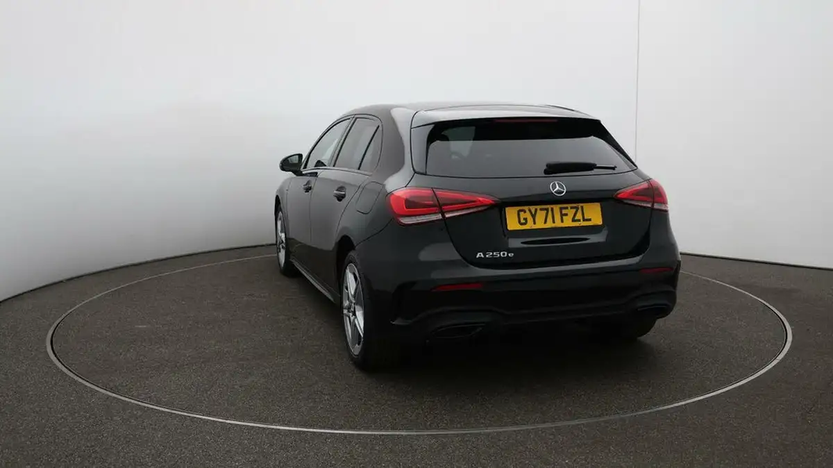 2021-mercedes-benz-a-class-13-a250e-amg-line-edition-hatchback-5d-big-60