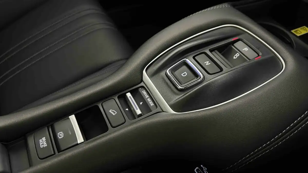 2024-honda-zr-v-20-i-mmd-advance-big-18