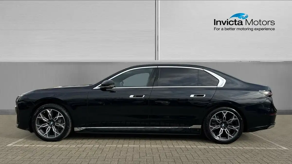 2023-bmw-7-series-e-i7-xdrive60-excellence-pro-big-10
