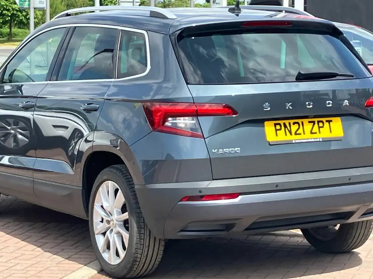 2021-skoda-karoq-15-tsi-se-l-dsg-big-32
