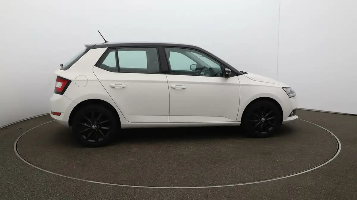 2021-skoda-fabia-10-mpi-colour-edition-60ps-big-48