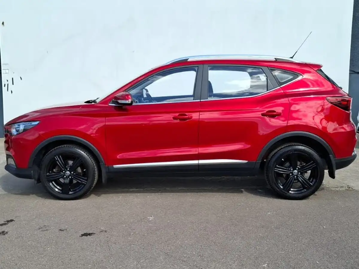 2020-mg-zs-suv-10t-gdi-exclusive-111ps-big-3