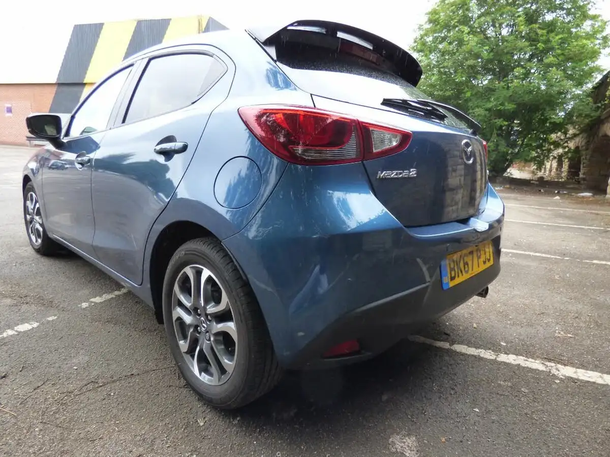 2017-mazda-mazda2-15-gt-sport-big-4