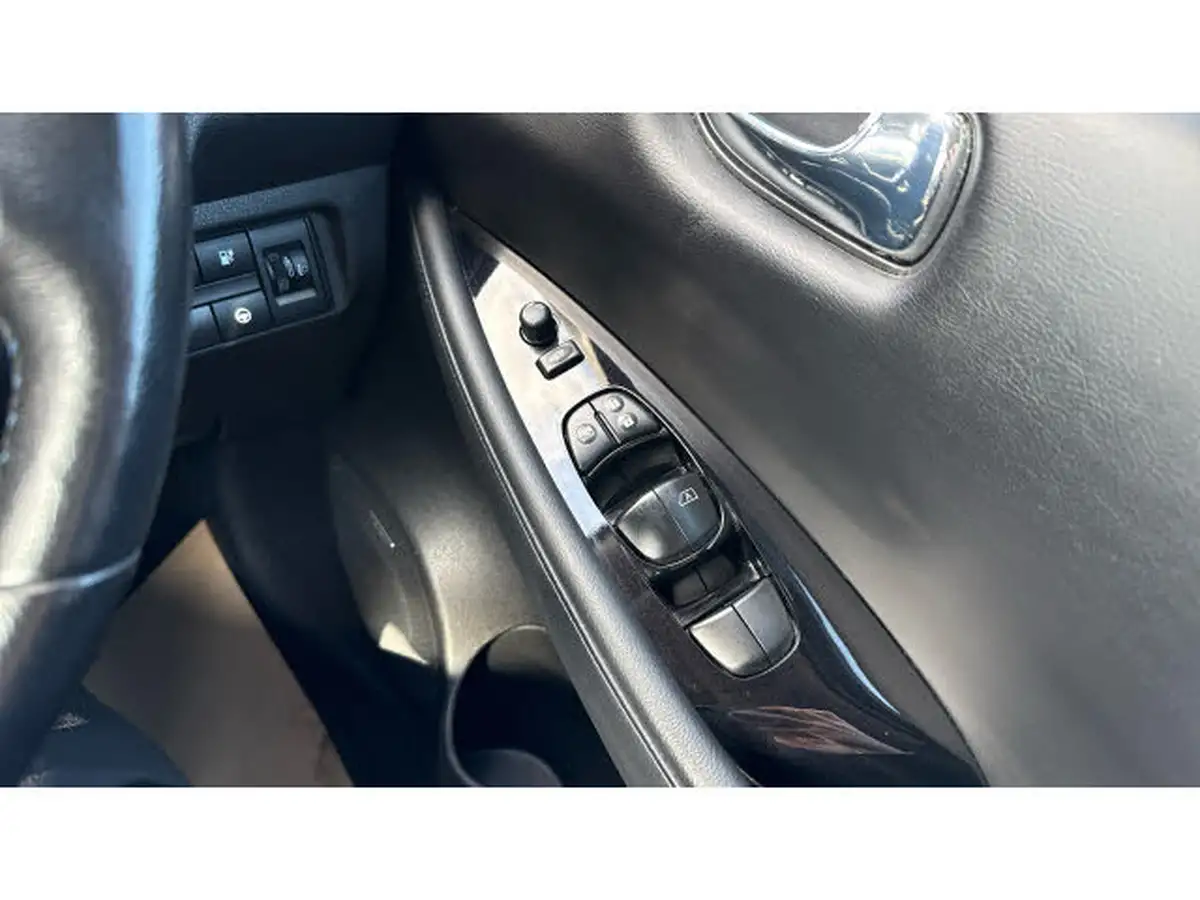 2021-nissan-leaf-e-tekna-big-23