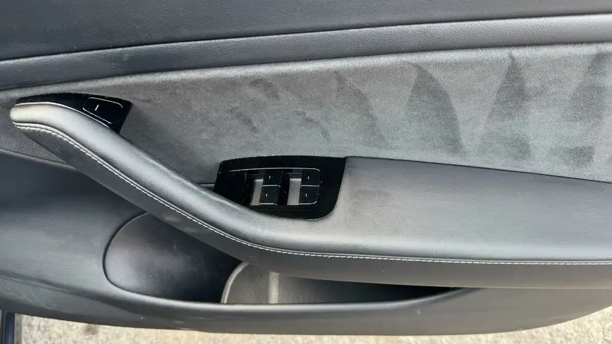 2020-tesla-model-3-e-standard-plus-big-25