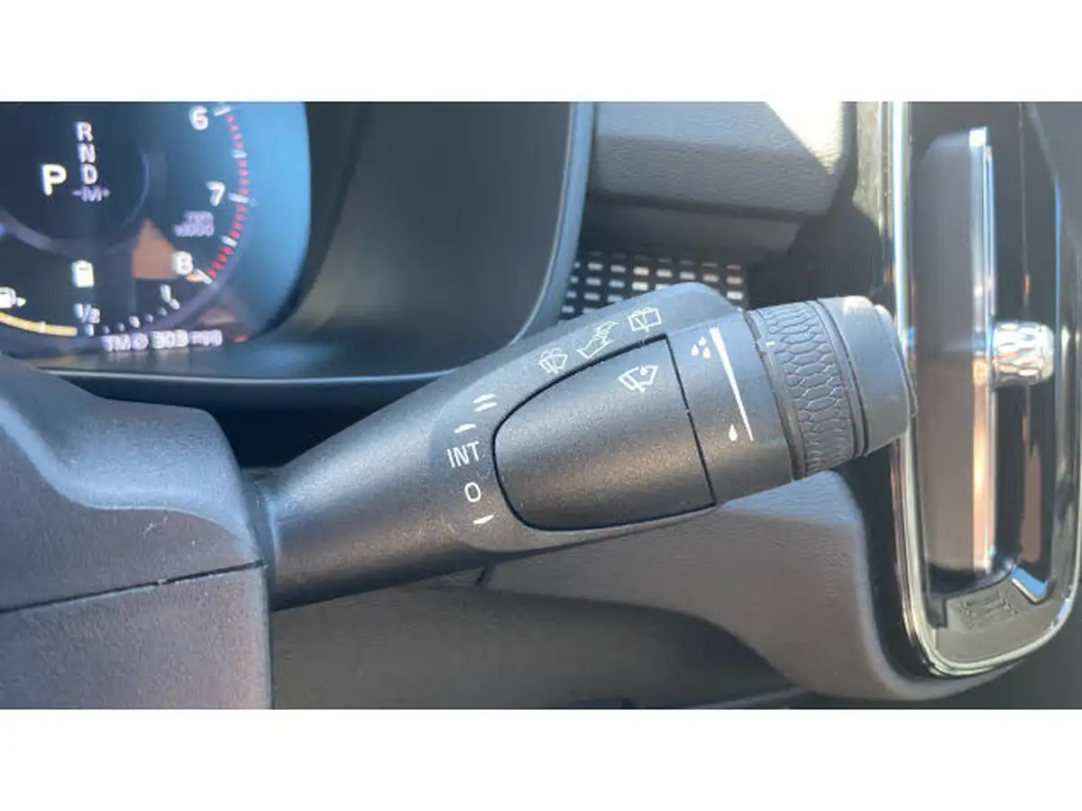 2021-volvo-xc40-20-b4-r-design-pro-194bhp-auto-big-23