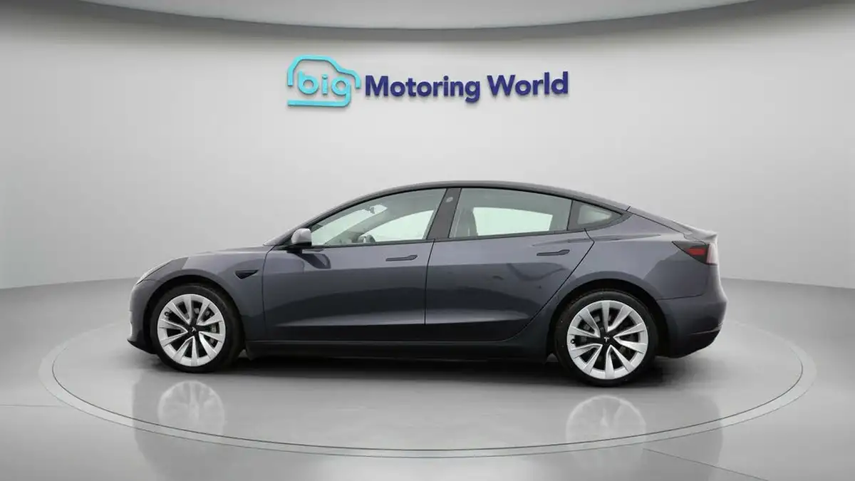 2021-tesla-model-3-e-long-range-4x4-big-3