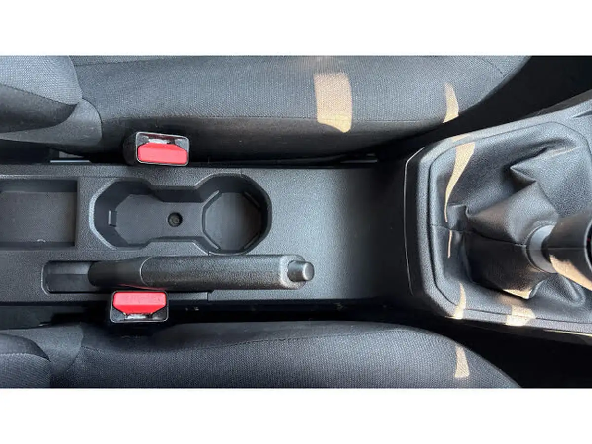 2021-dacia-sandero-10-sce-essential-big-39
