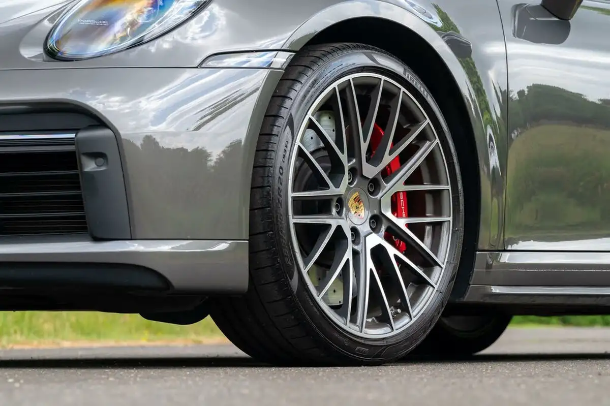 2023-porsche-911-38-turbo-coupe-big-14