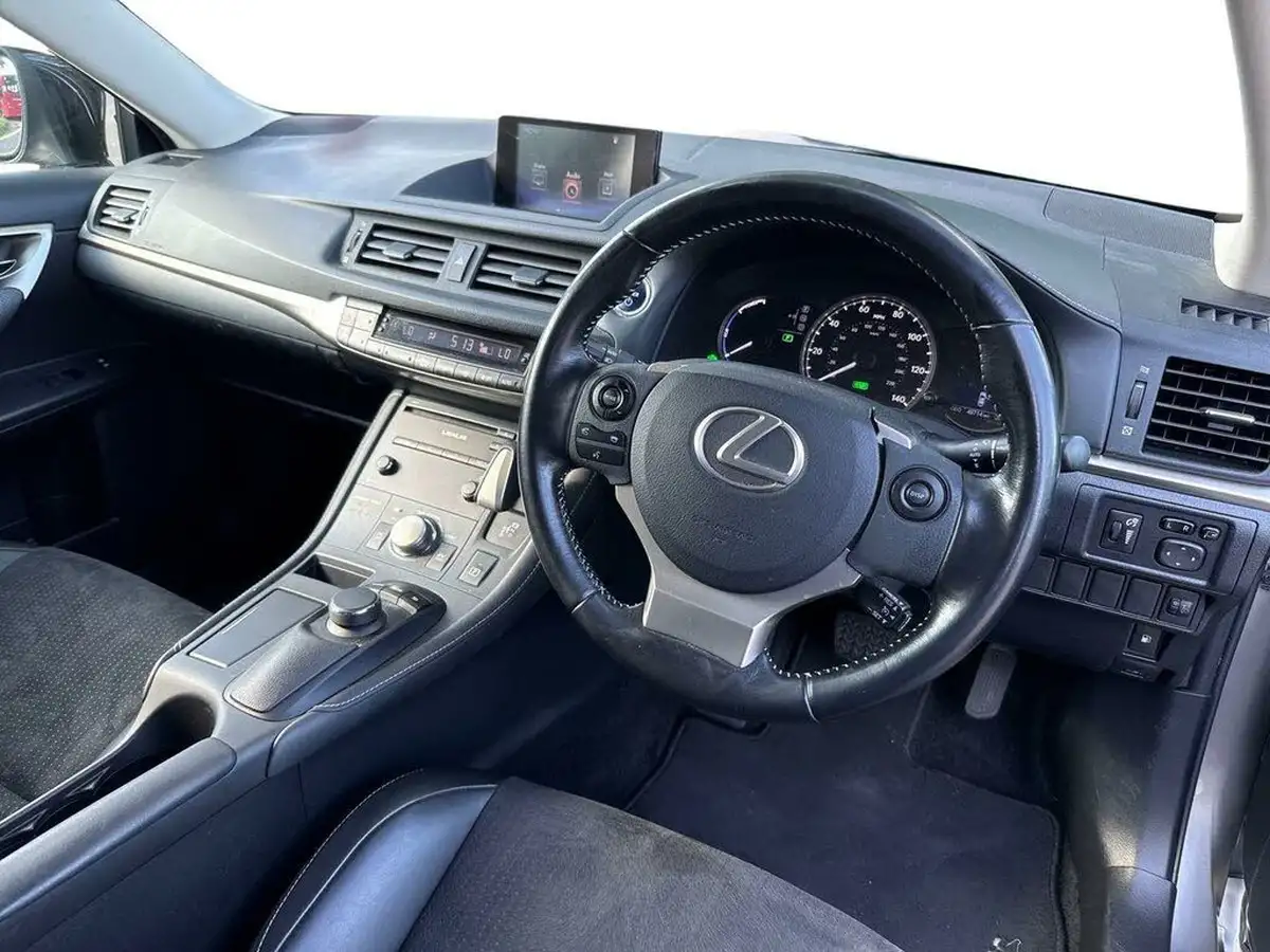 2017-lexus-ct-200h-18-sport-99bhp-big-9