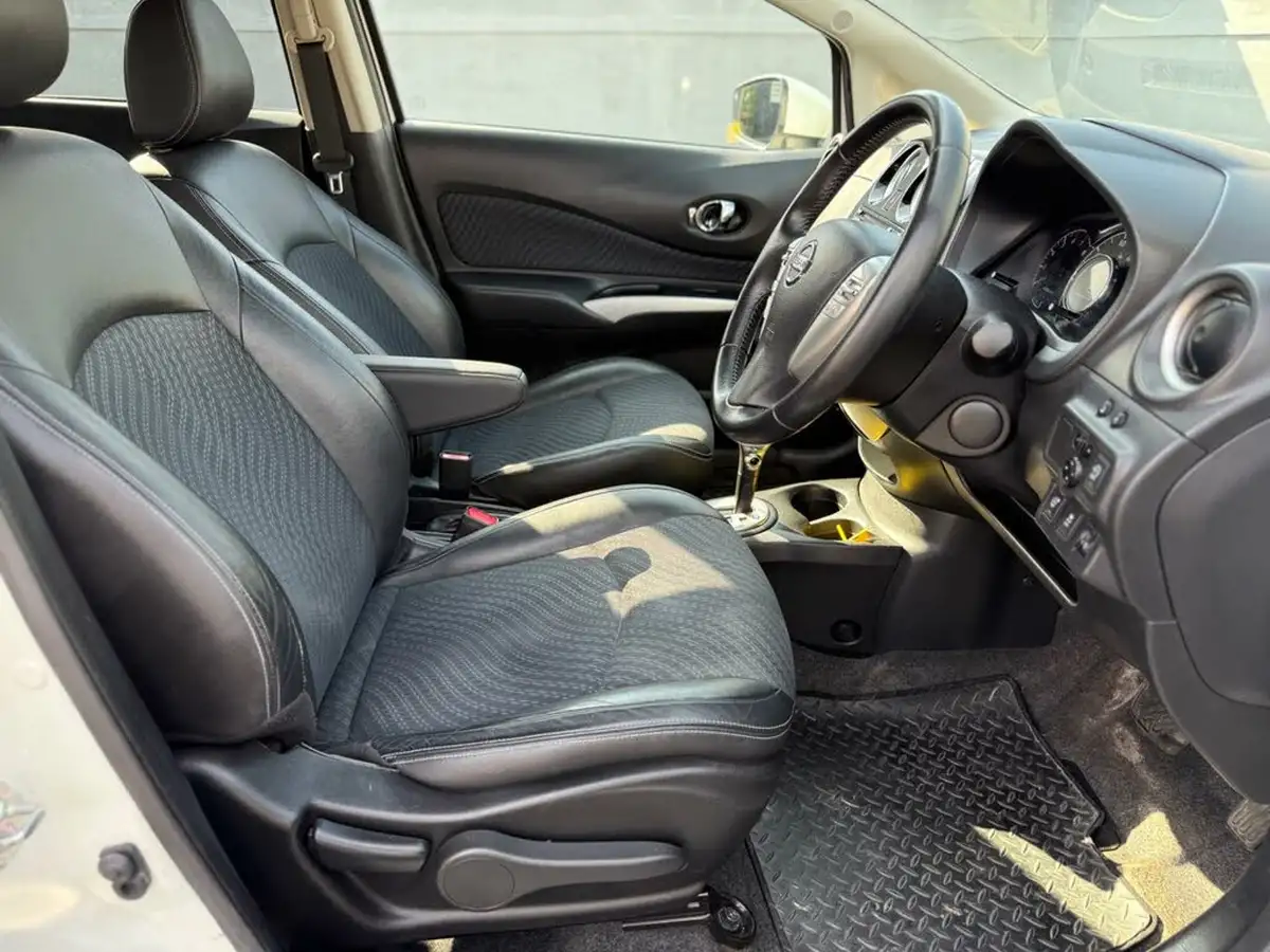 2014-nissan-note-12-tekna-cvt-big-14