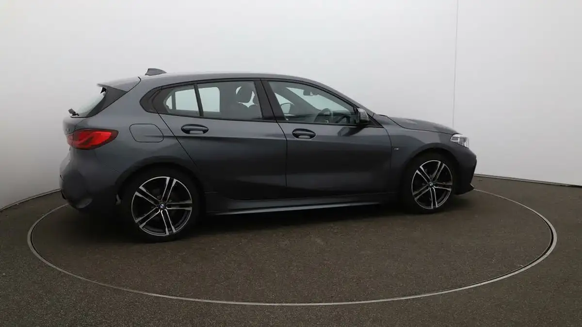 2021-bmw-1-series-15-118i-m-sport-lcp-big-42