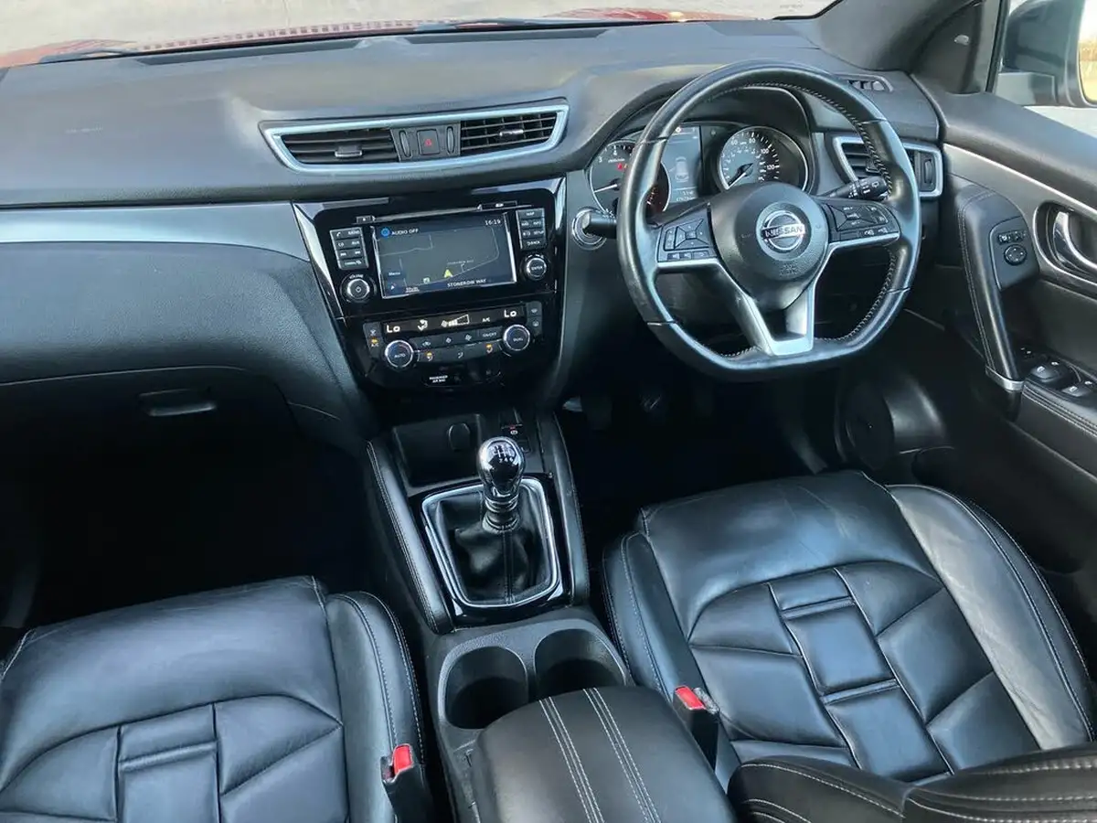 2018-nissan-qashqai-12-dig-t-tekna-big-45
