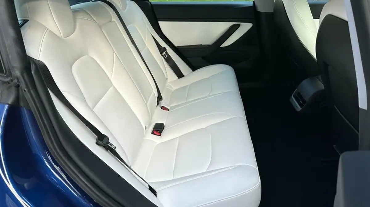 2020-tesla-model-3-e-long-range-big-15