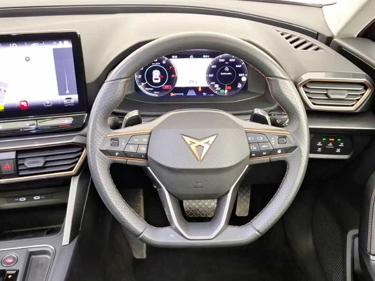 2024-cupra-leon-nf-15-etsi-v1-design-edition-hatchback-big-10