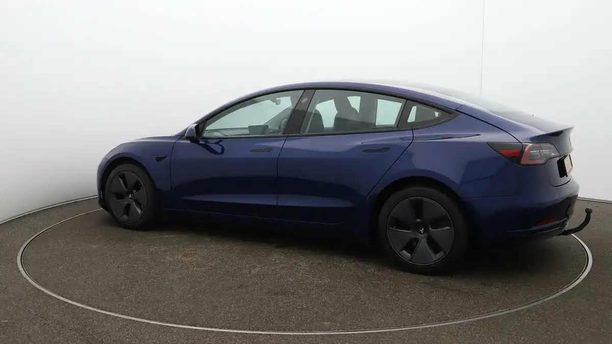 2021-tesla-model-3-e-long-range-4x4-big-47