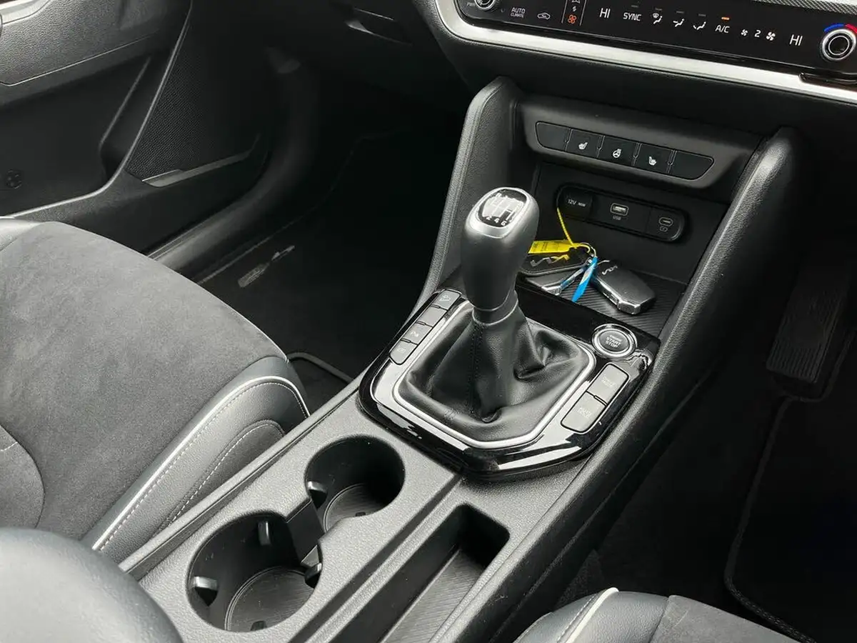2023-kia-sportage-16-t-gdi-gt-line-148bhp-big-14