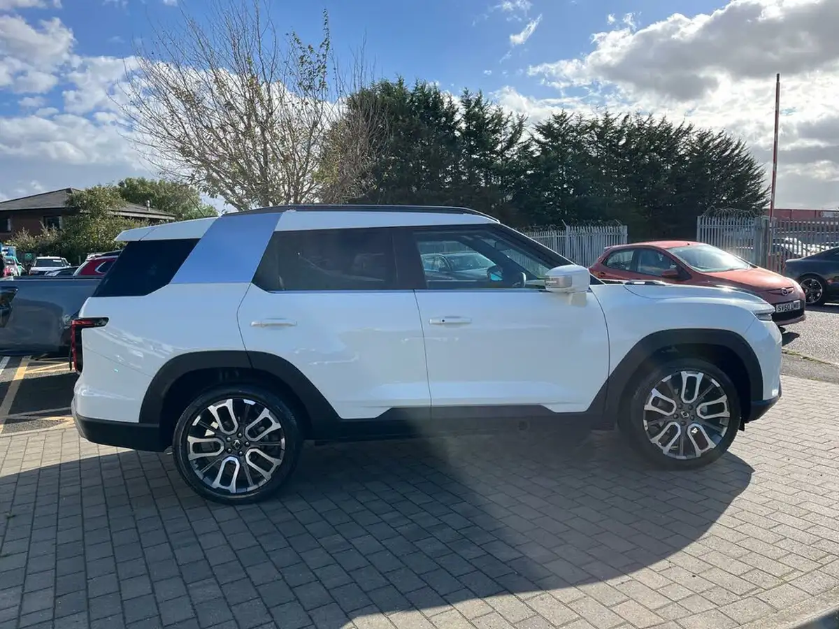 2024-kgm-ssangyong-torres-15-k40-big-7