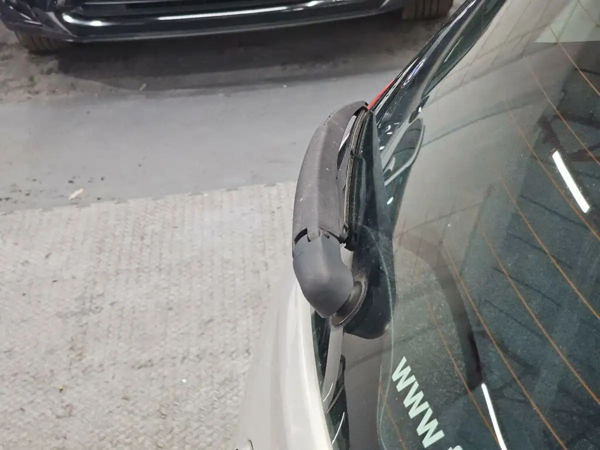 2011-ford-ka-12-edge-ss-big-78
