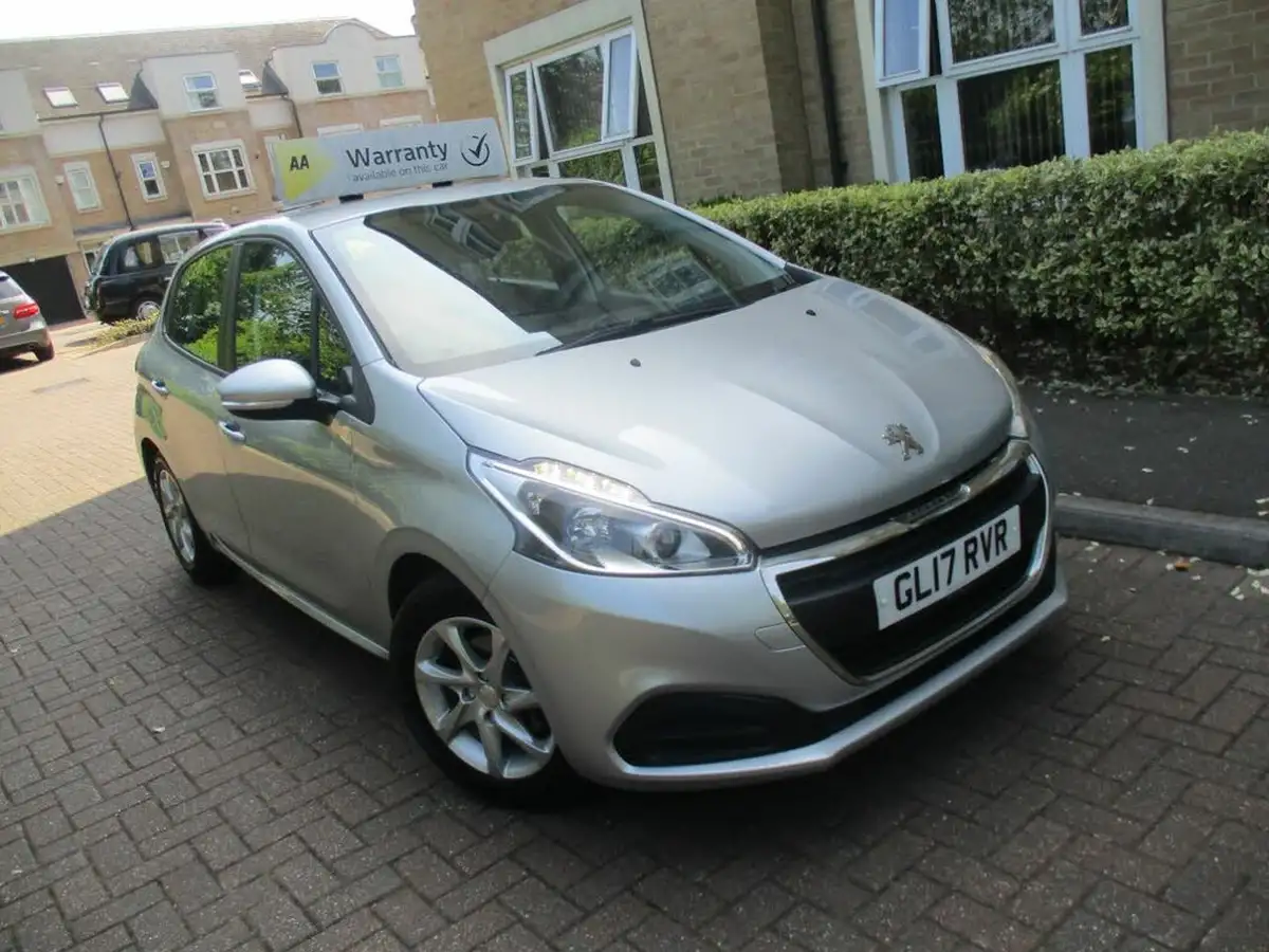 2017-peugeot-208-12-puretech-active-82bhp-5d-big-2