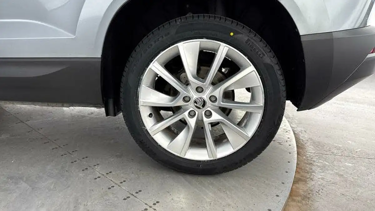 2021-skoda-karoq-10-tsi-se-l-110ps-big-32