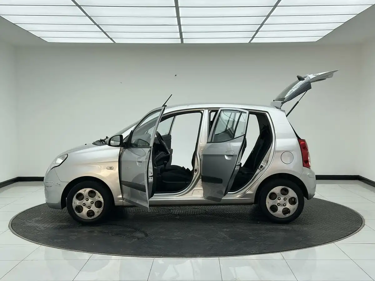 2011-kia-picanto-11-graphite-big-9