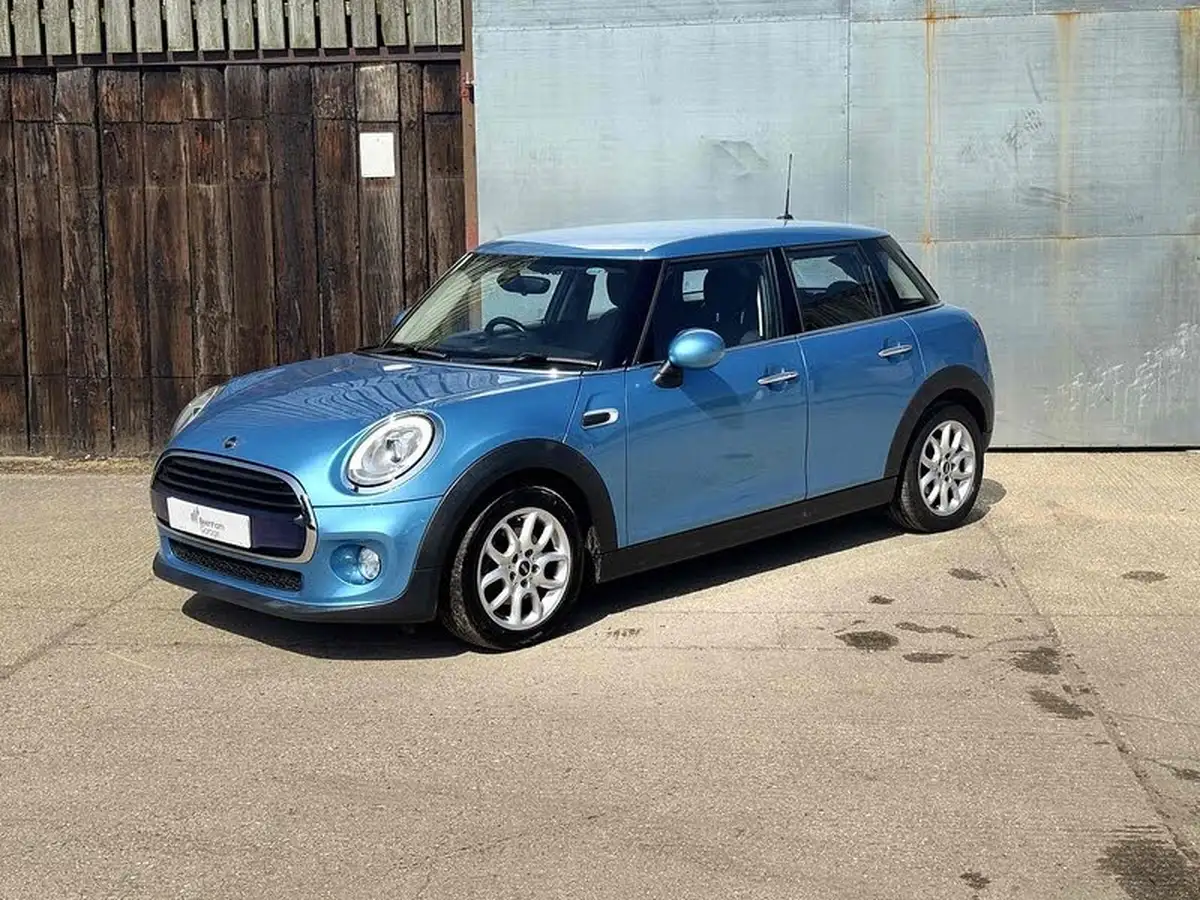 2017-mini-cooper-15-cooper-ss-hatchback-5d-auto-big-2