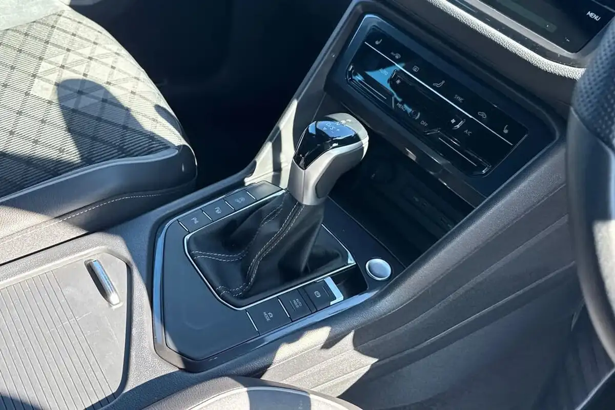 2023-volkswagen-tiguan-15-tsi-r-line-edition-big-22