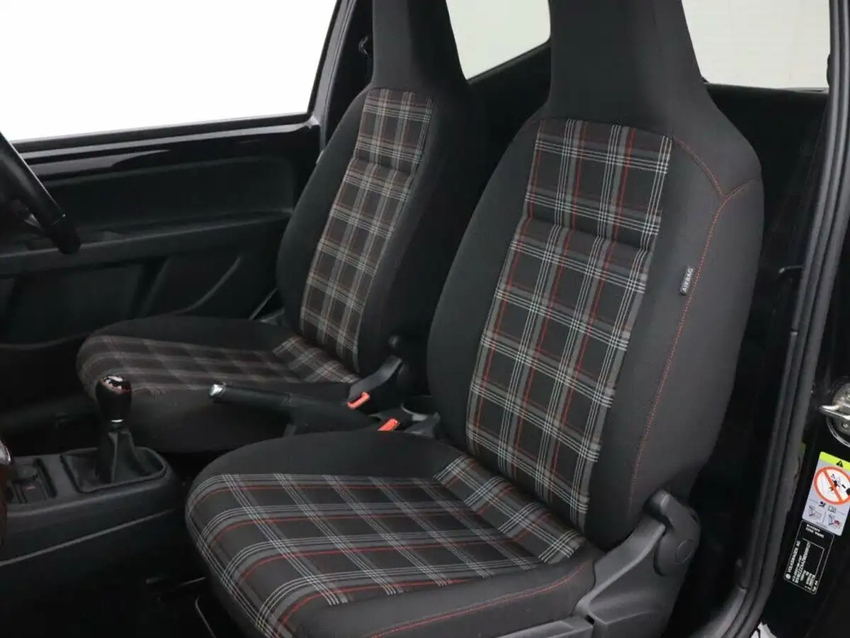 2021-volkswagen-up-10-gti-3d-big-28