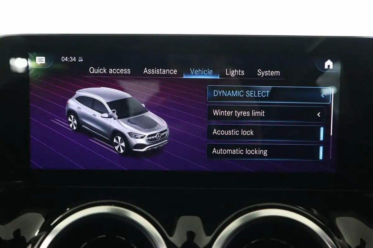2023-mercedes-benz-gla-class-13-gla-200-sport-executive-station-wagon-big-40