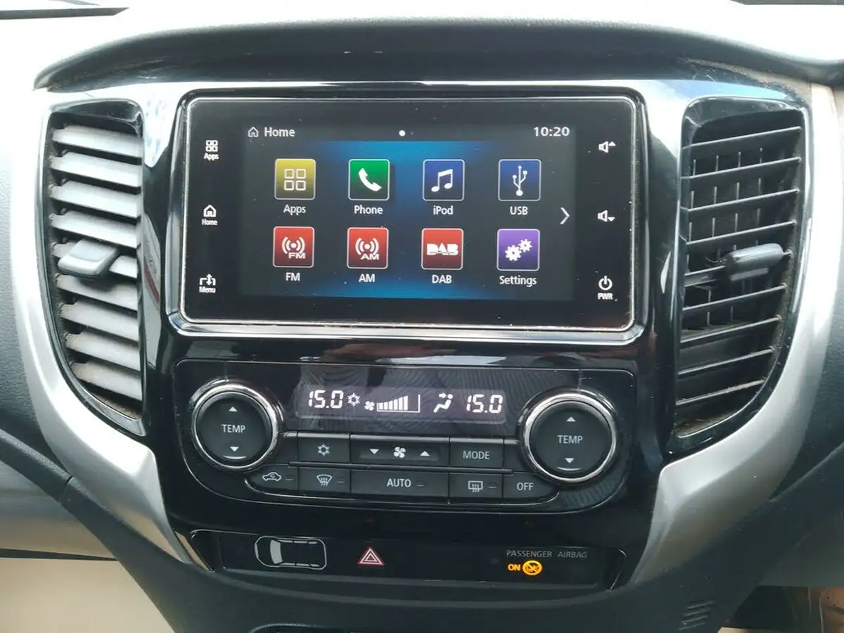 2019-mitsubishi-l200-24di-d-warrior-eu6b-auto-big-27
