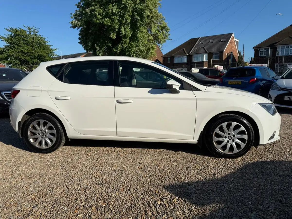 2015-seat-leon-12-se-tech-pack-tsi-110ps-hatchback-5d-dsg-big-16