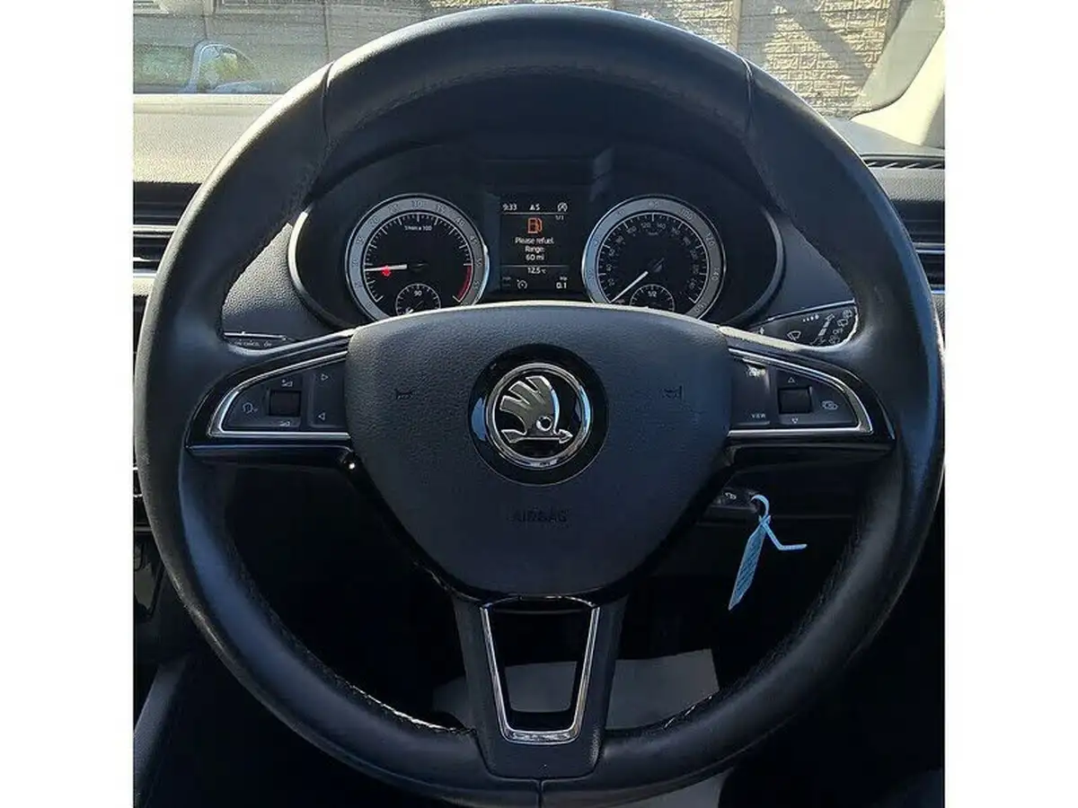 2020-skoda-octavia-16tdi-se-l-estate-big-24